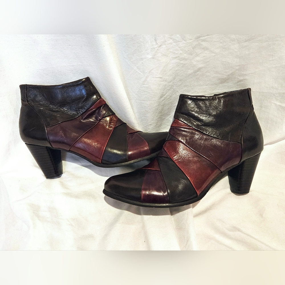 Like-New Leather Booties Ankle Boots